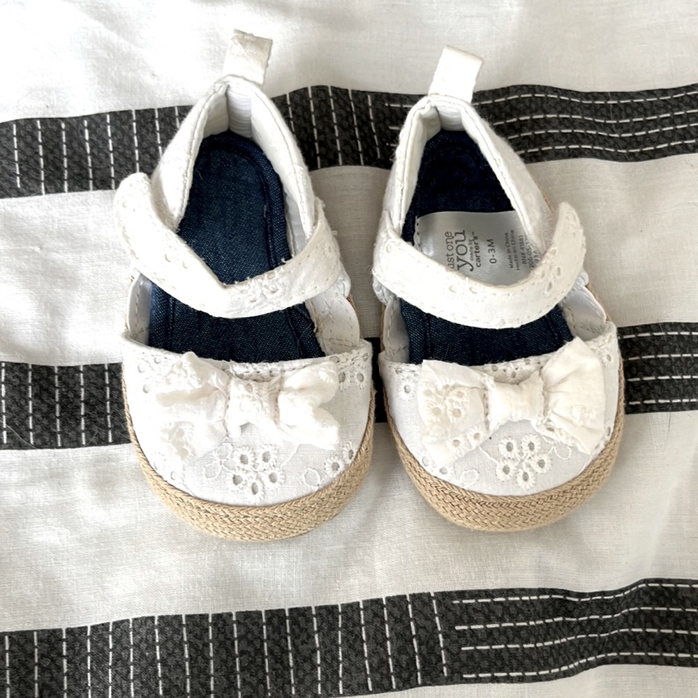 Carters 0-3m baby shoes